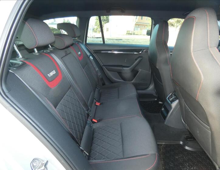 Škoda Octavia 14