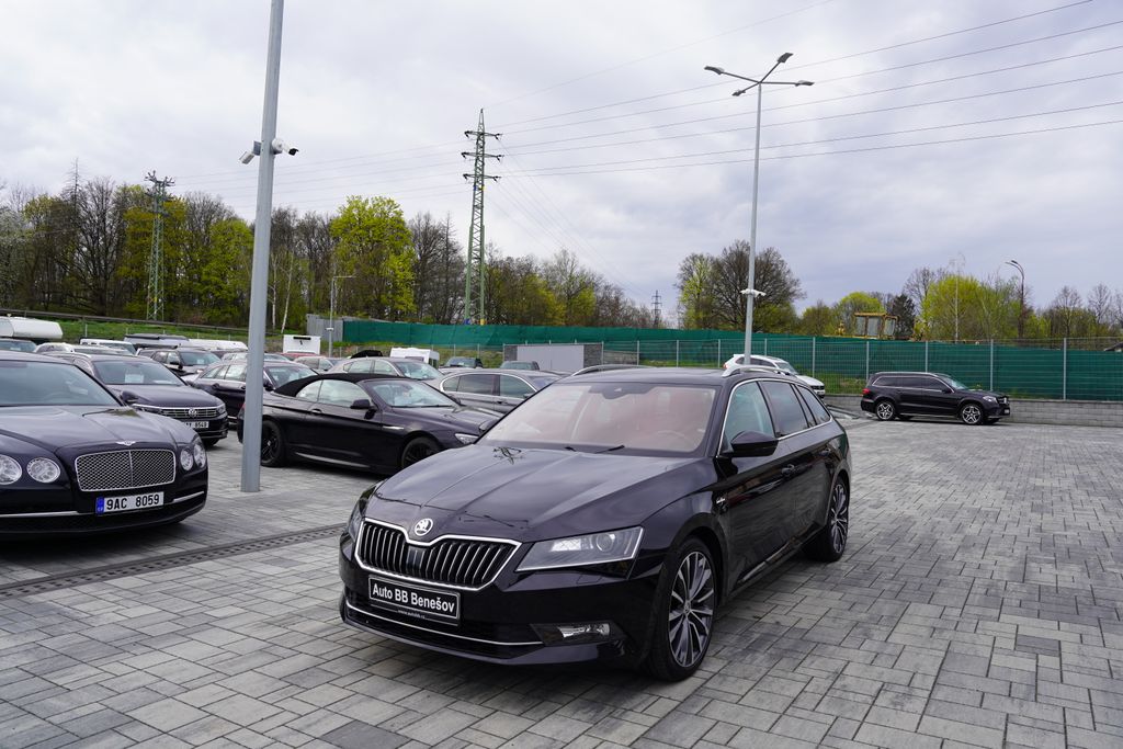 Škoda Superb