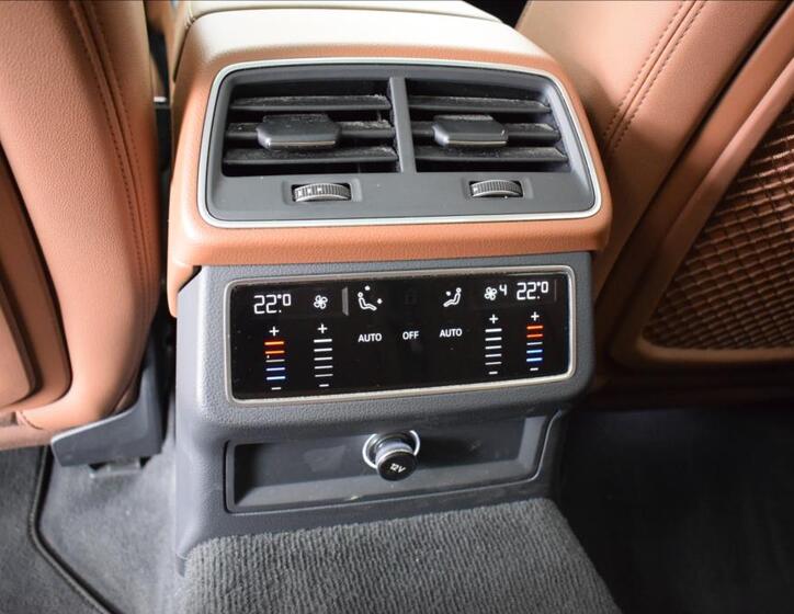 Audi A6 32