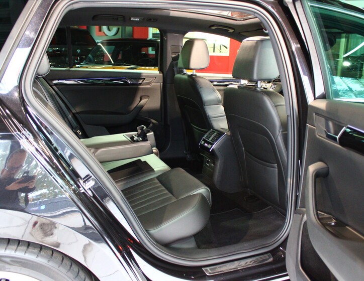 Škoda Superb 33
