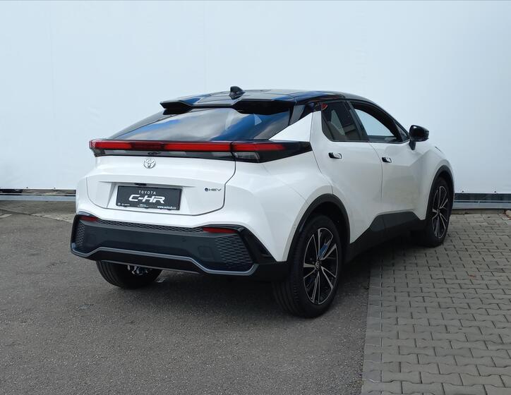 Toyota C-HR 3