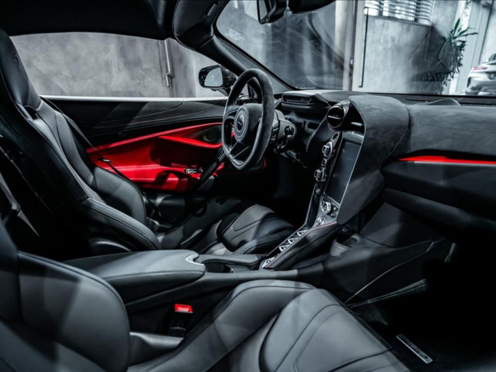 McLaren 720S 13