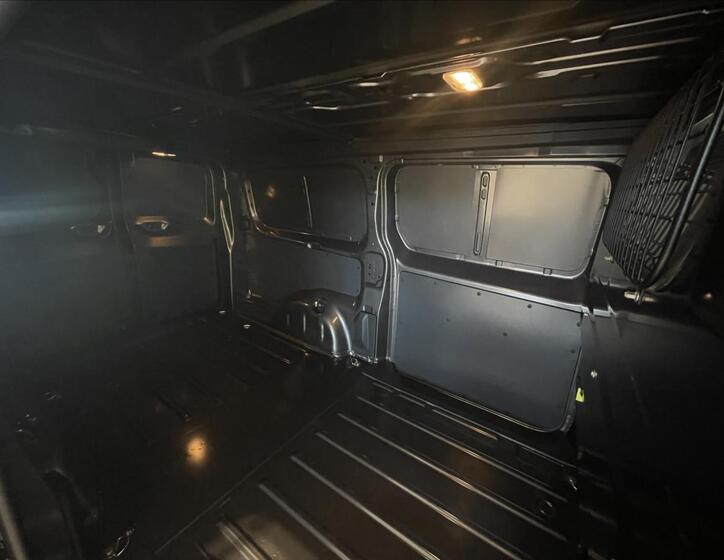 Toyota ProAce 8