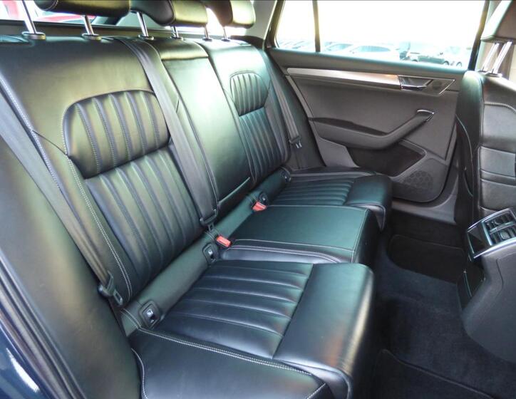 Škoda Superb 64