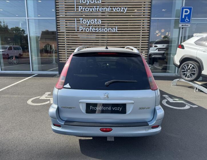 Peugeot 206 13