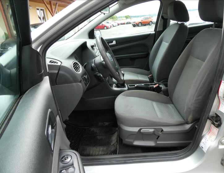 Ford Focus 14