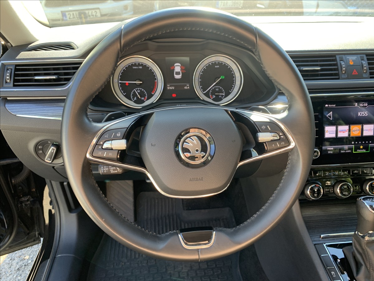 Škoda Superb