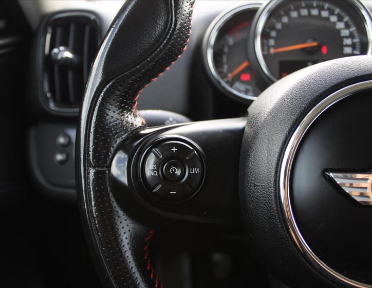 Mini Countryman 15