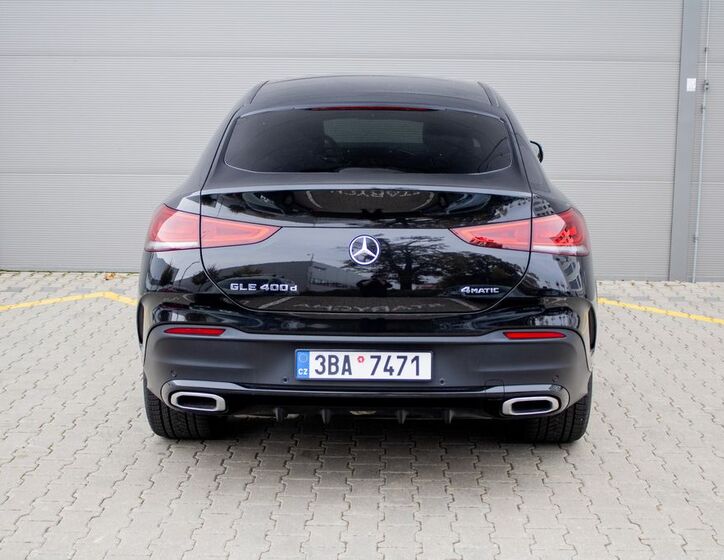 Mercedes-Benz GLE 8