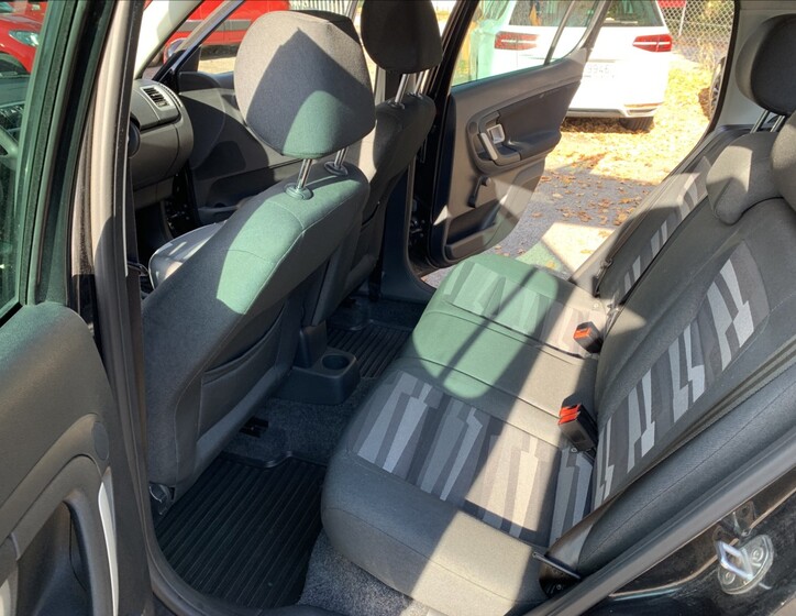 Škoda Fabia 15
