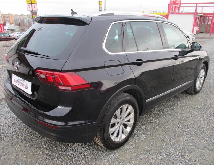 Volkswagen Tiguan 5