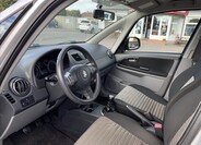 Suzuki SX4 13