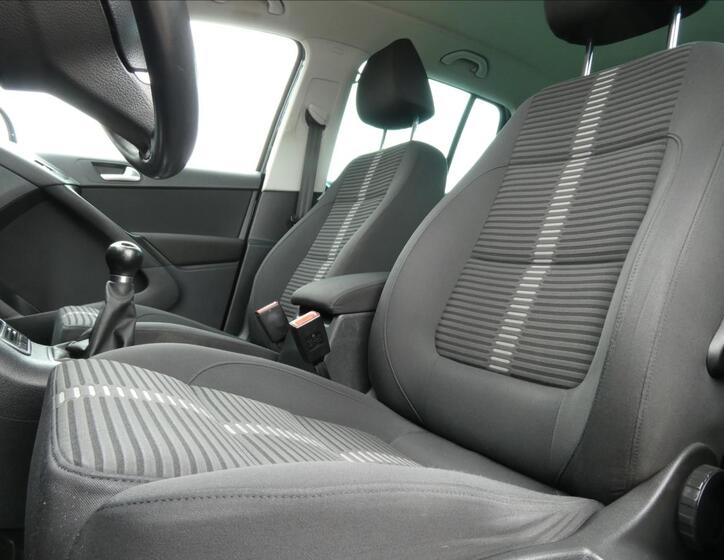 Volkswagen Tiguan 30