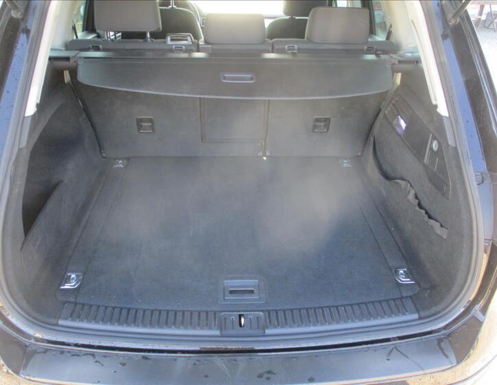 Volkswagen Touareg 9