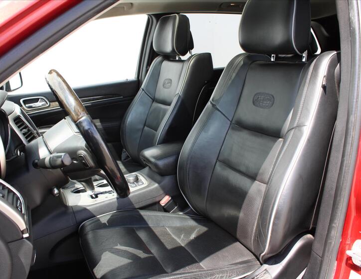 Jeep Grand Cherokee 10