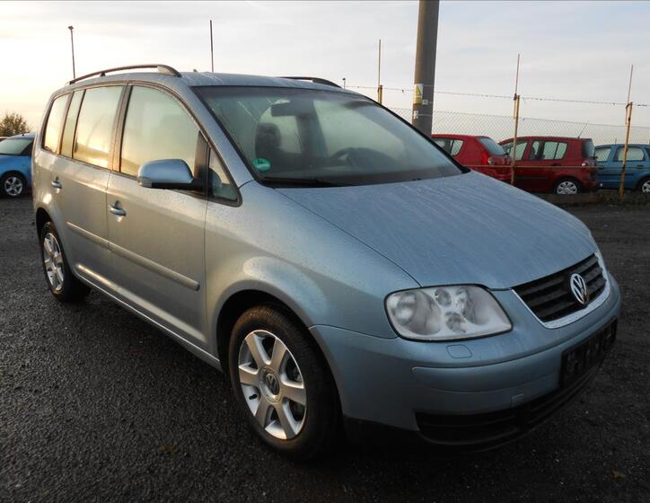 Volkswagen Touran 2