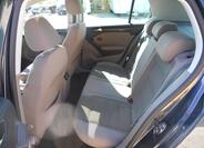 Volkswagen Golf 16