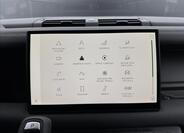 Land Rover Defender 16