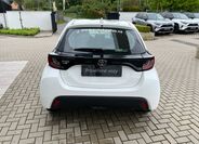 Toyota Yaris 5