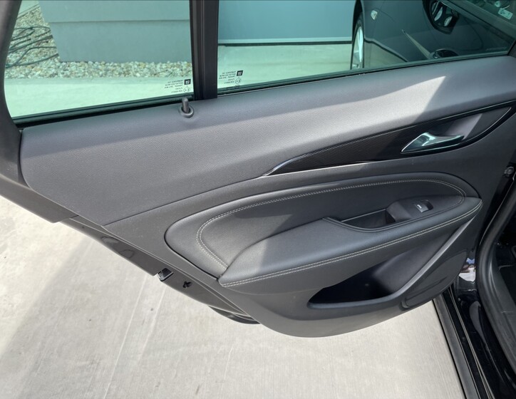 Opel Insignia 18