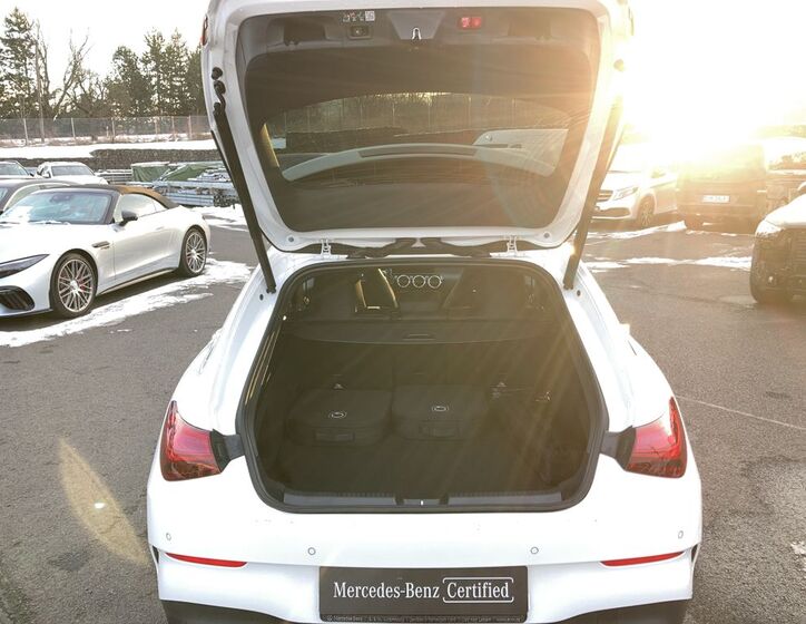 Mercedes-Benz CLA 7