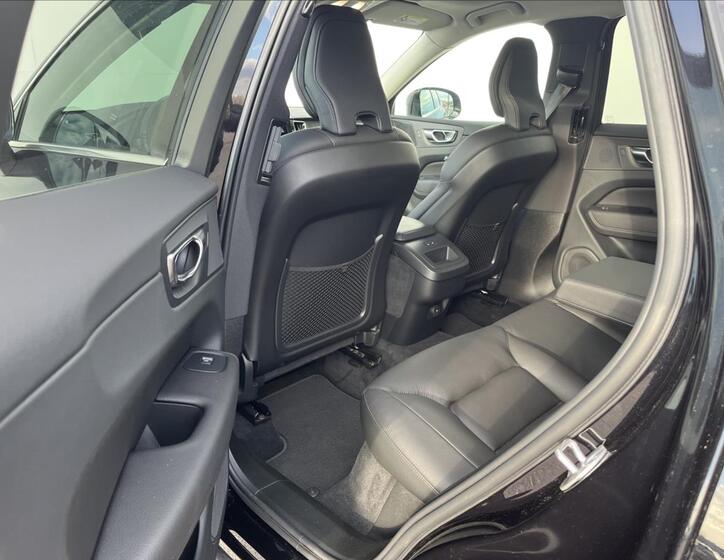 Volvo XC60 15