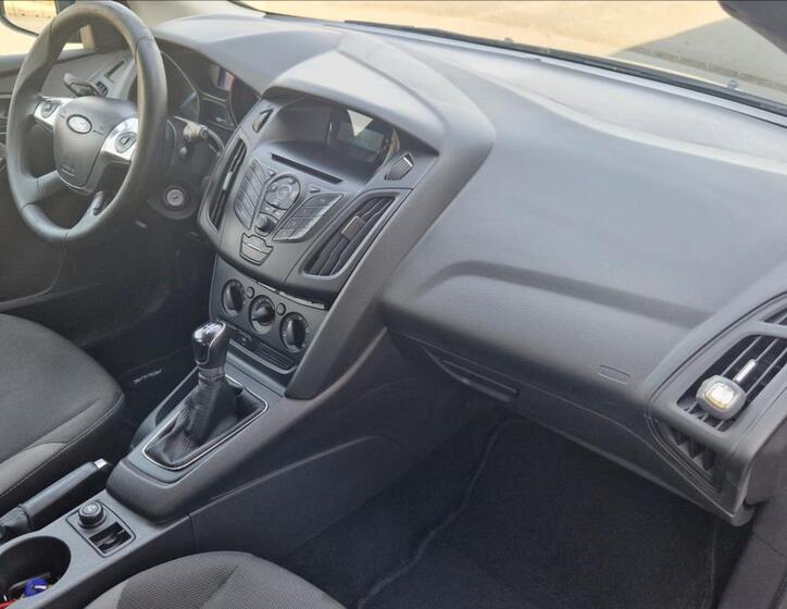 Ford Focus 13