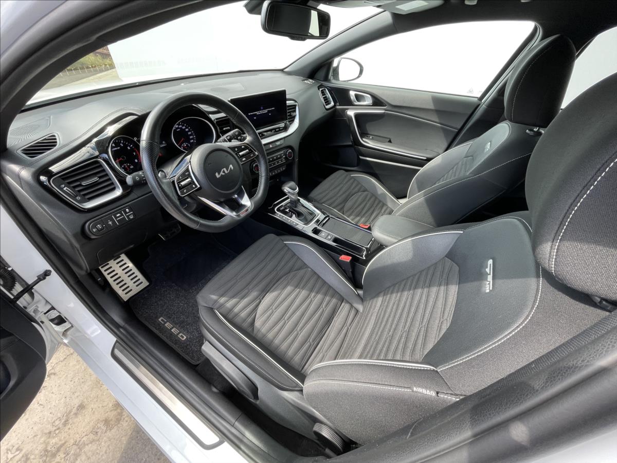 KIA ProCeed