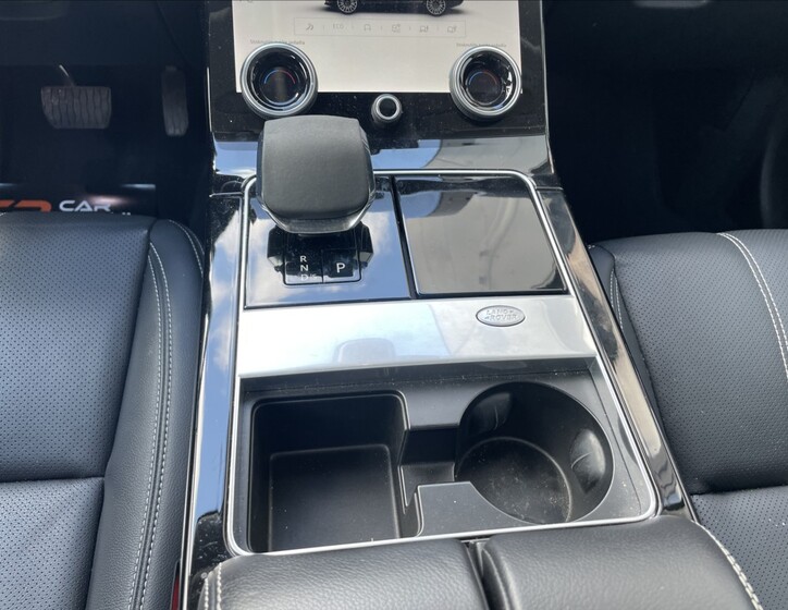 Land Rover Range Rover Velar 21