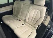 BMW X7 10
