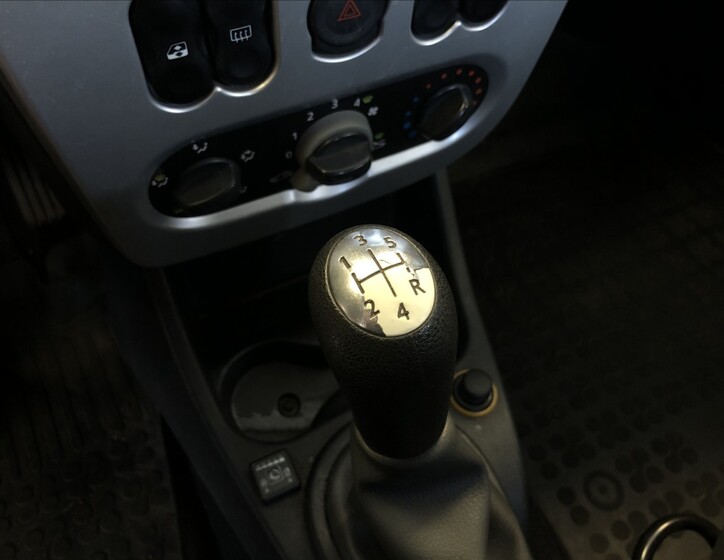Dacia Sandero 15