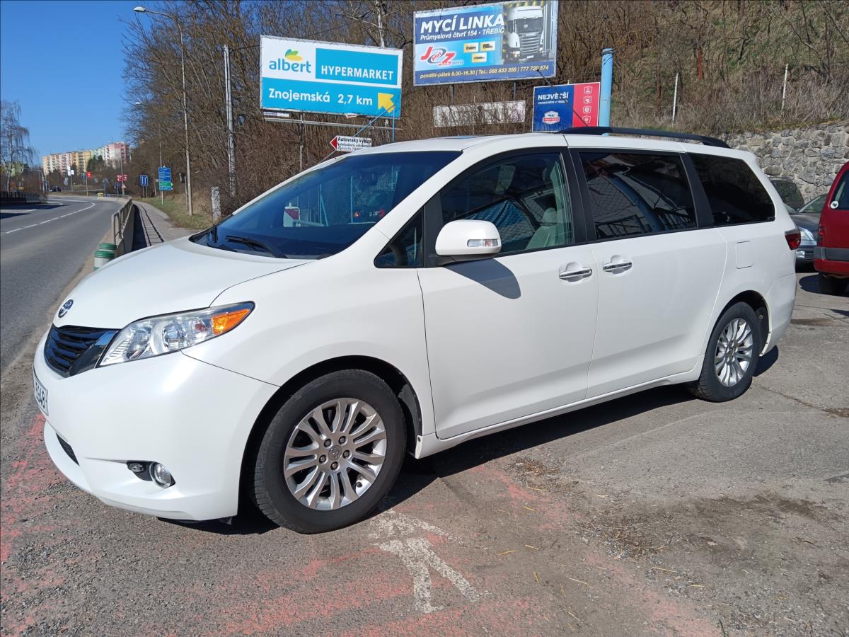 Toyota Sienna