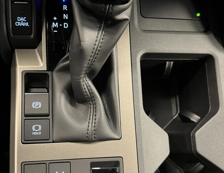 Toyota Land Cruiser 14