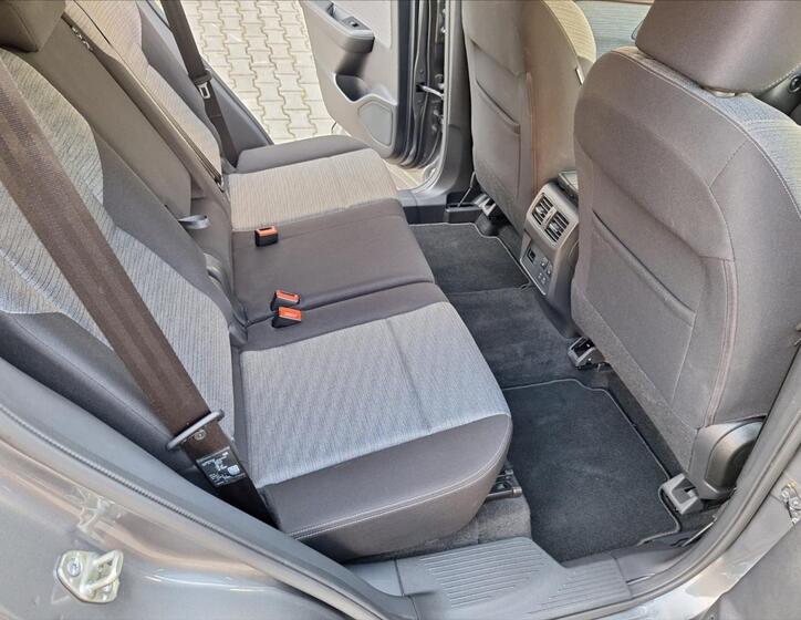 Nissan X-Trail 9