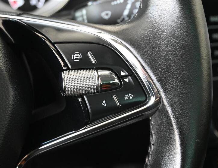 Škoda Superb 18