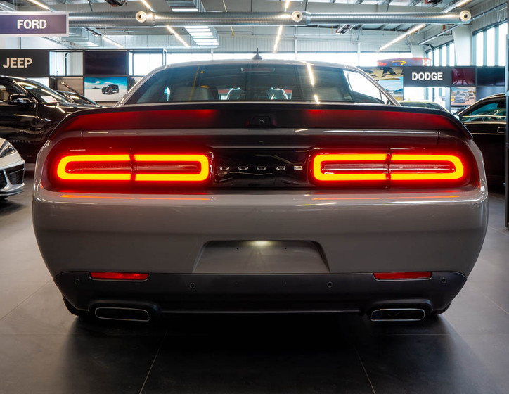 Dodge Challenger 5