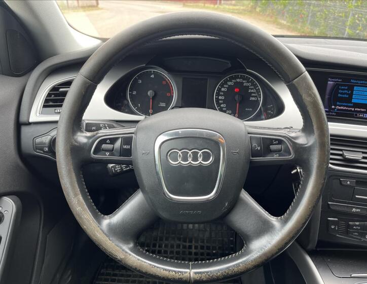 Audi A4 15