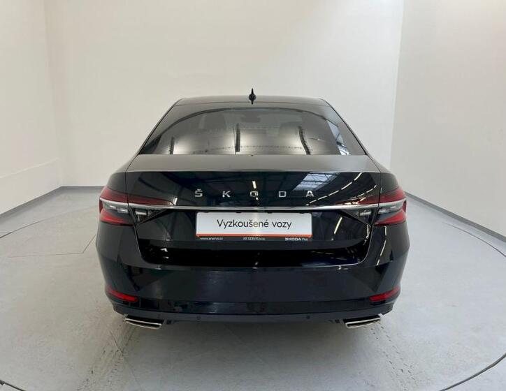 Škoda Superb 30