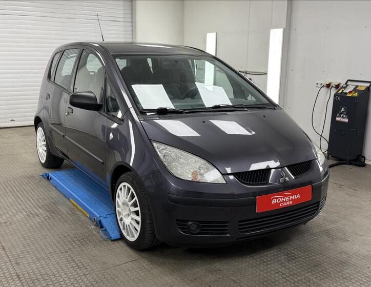 Mitsubishi Colt 1