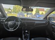 Toyota Auris 12