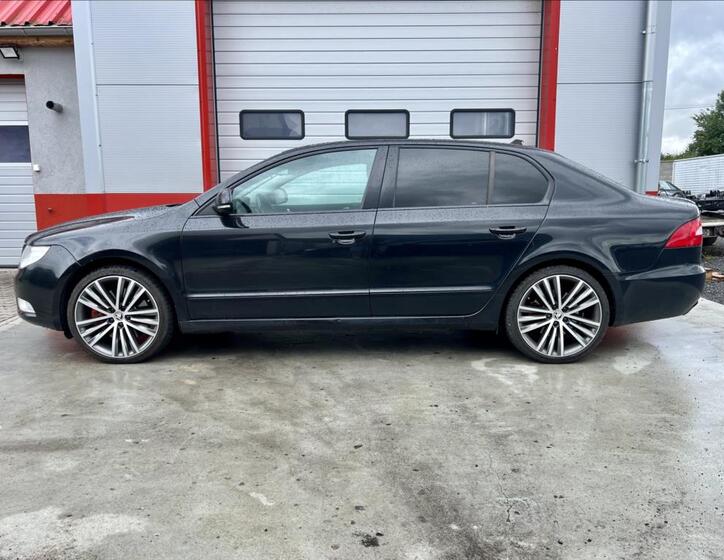 Škoda Superb 2