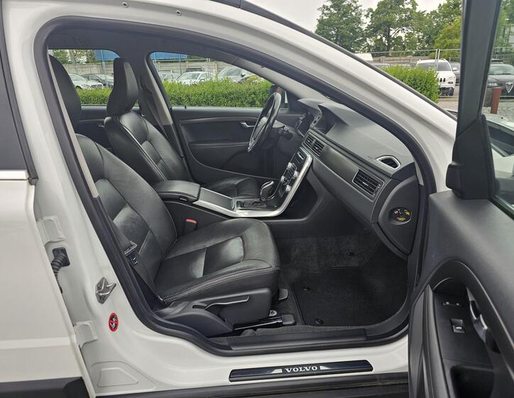 Volvo XC70 32