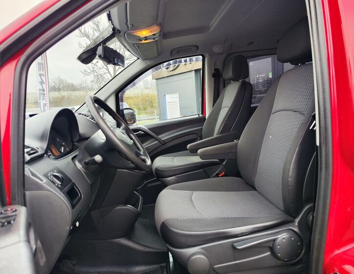Mercedes-Benz Vito 14
