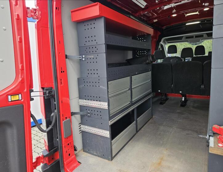 Ford Transit 7