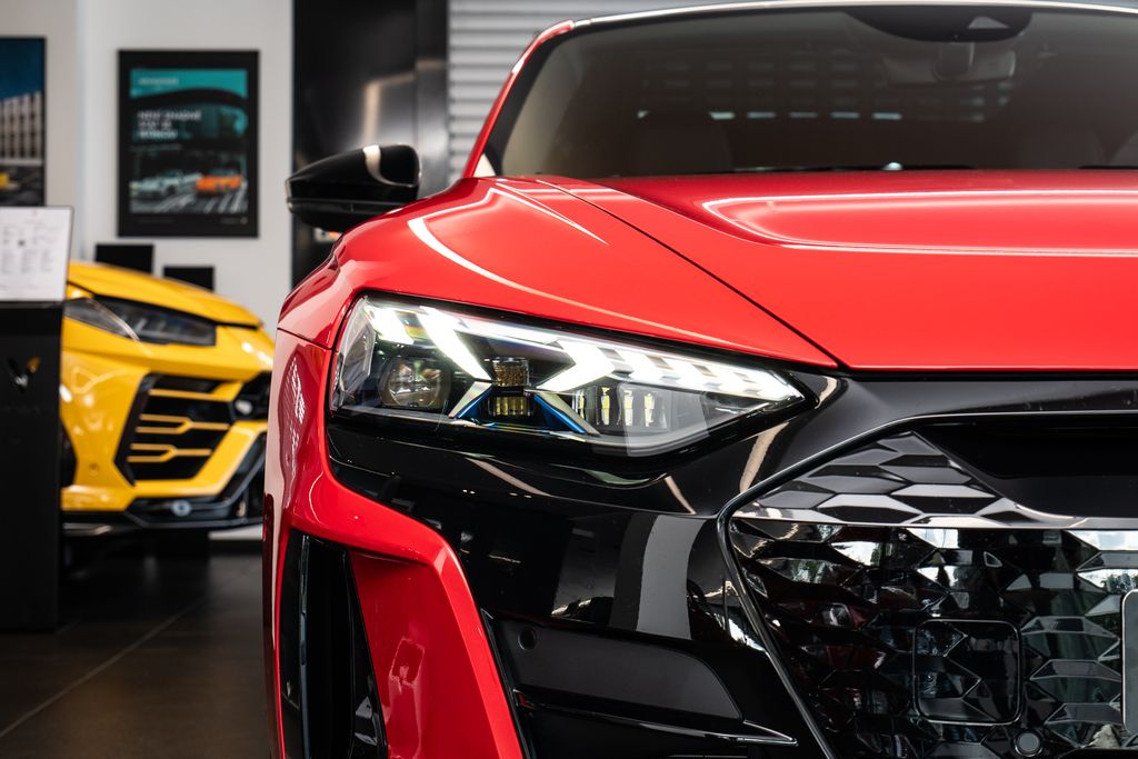 Audi e-tron