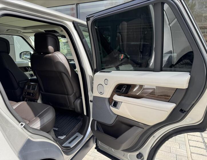 Land Rover Range Rover 10