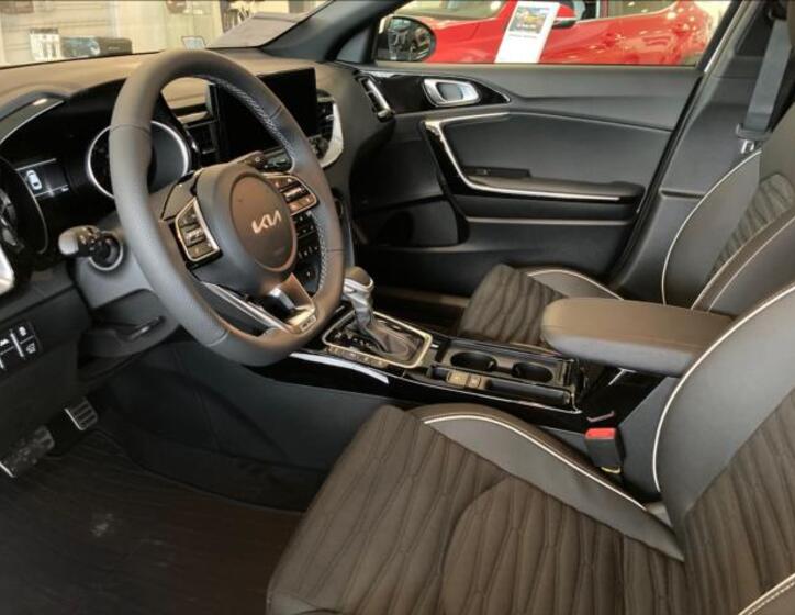 KIA ProCeed 9