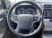 Toyota Land Cruiser 14