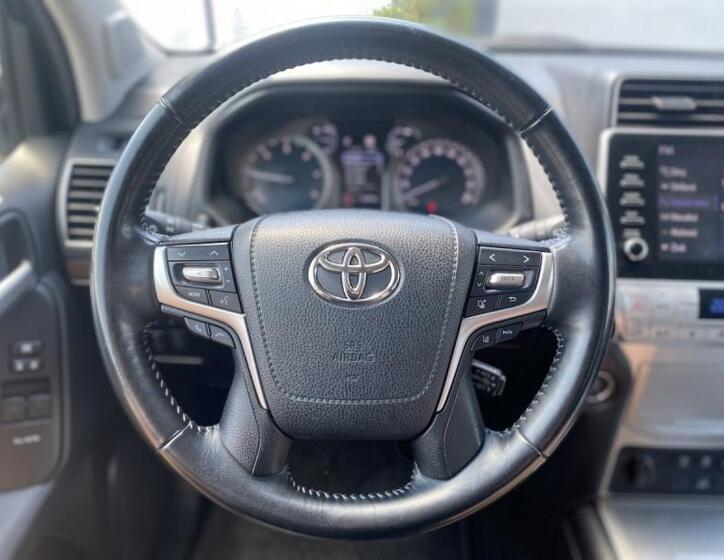 Toyota Land Cruiser 14