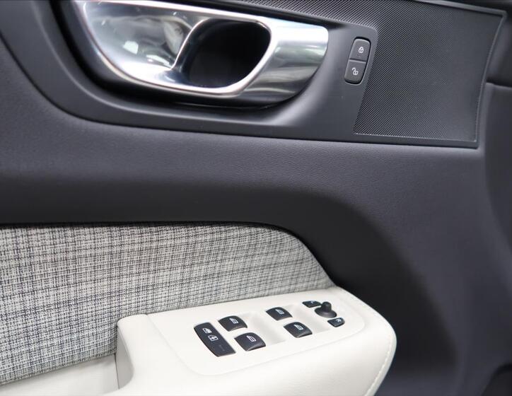 Volvo XC60 17